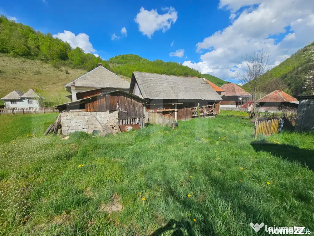 Casa individuala cu 3 camere, 150 mp utili, 2000 mp teren, G