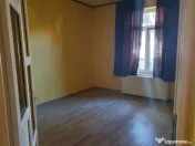 Casa la curte in zona Floreasca 