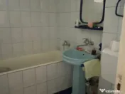 Apartament 3 camere, semidecomandat, et 4/4, Zona Democratie 