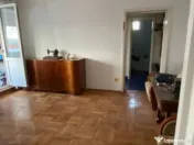 Apartament 3 camere, semidecomandat, et 4/4, Zona Democratie 