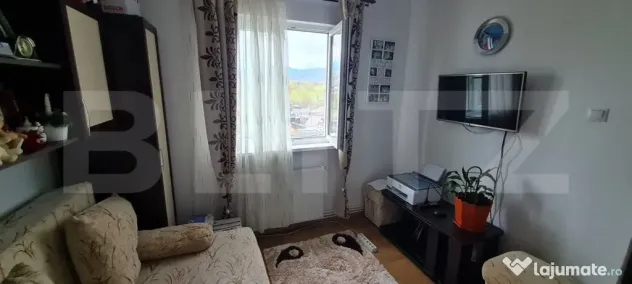 Apartament cu 2 Camere de Vânzare în Zărnești