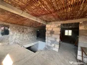 Casă cu 6 camere de vânzare 