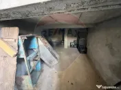 Casă cu 6 camere de vânzare 