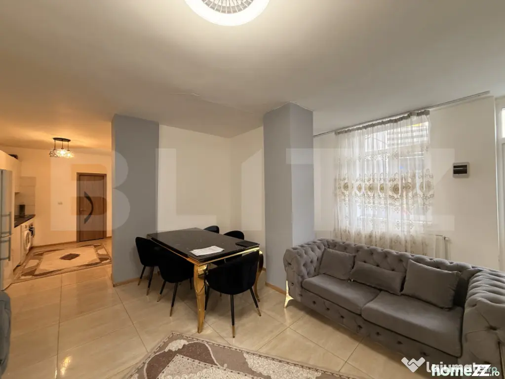 Apartament 3 camere cu 3 băi, bloc nou, terasă, zona Rocad