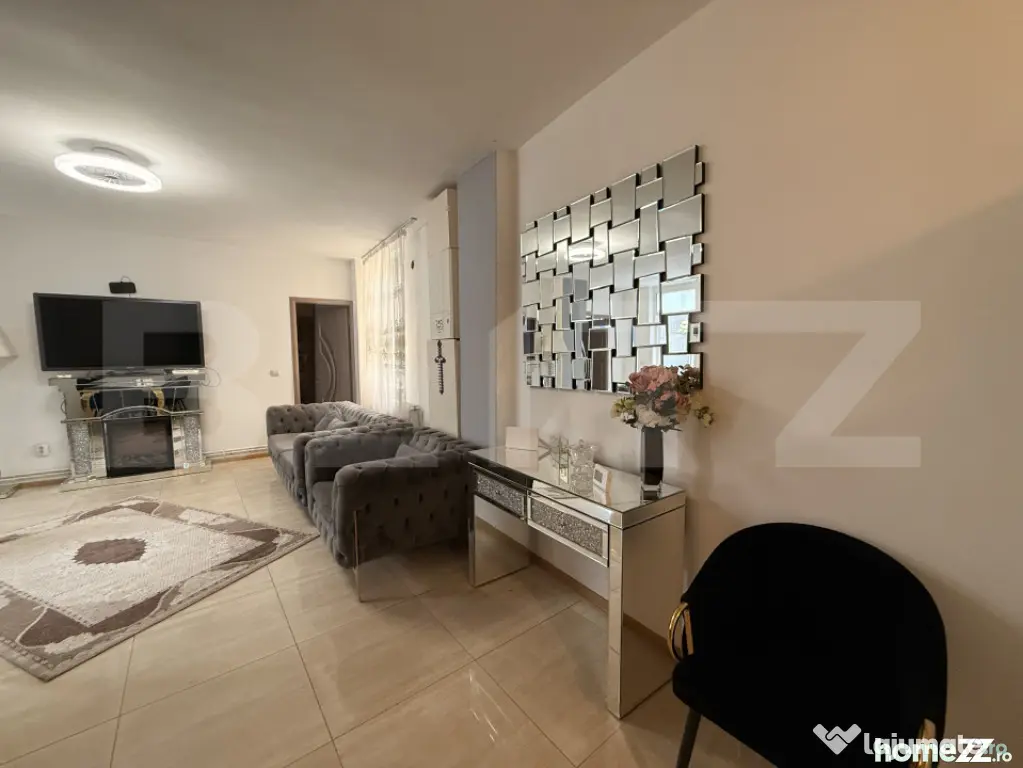 Apartament 3 camere cu 3 băi, bloc nou, terasă, zona Rocad