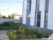 Vila individuala cu 5 camere, 2 terase, 4 locuri de parcare