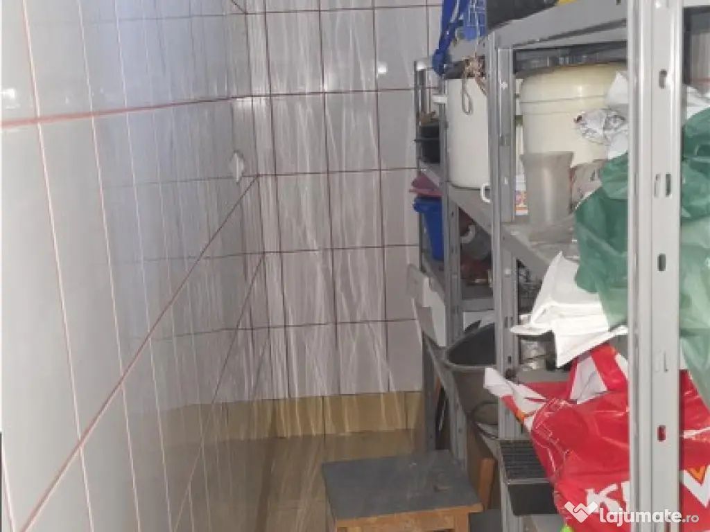 Apartament la casa de 4 camere zona bulevard 15 Noiembrie