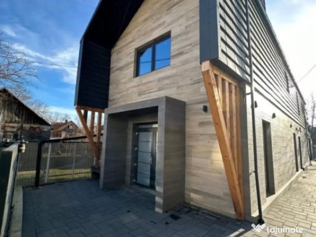 Spatiu comercial (Casa 6 camere) , zona centrala, 235mp, Rad