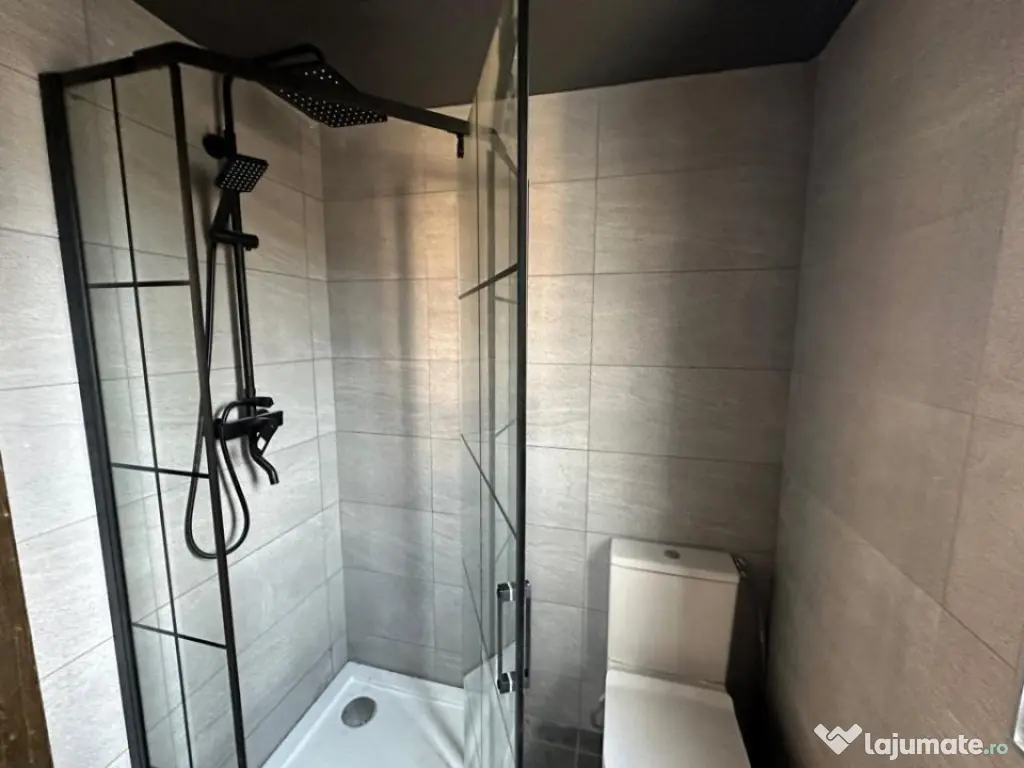 Spatiu comercial (Casa 6 camere) , zona centrala, 235mp, Rad