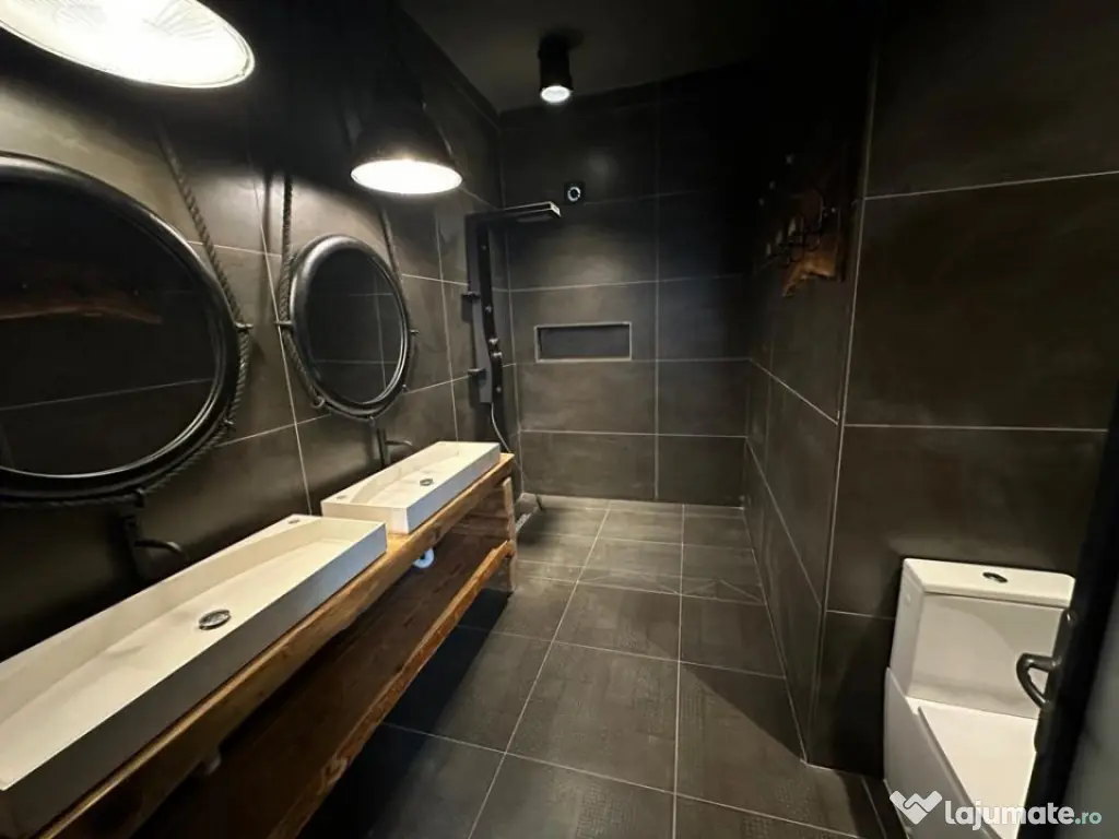 Spatiu comercial (Casa 6 camere) , zona centrala, 235mp, Rad