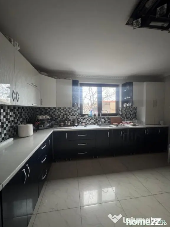 Casa utilata si mobilata, Radauti
