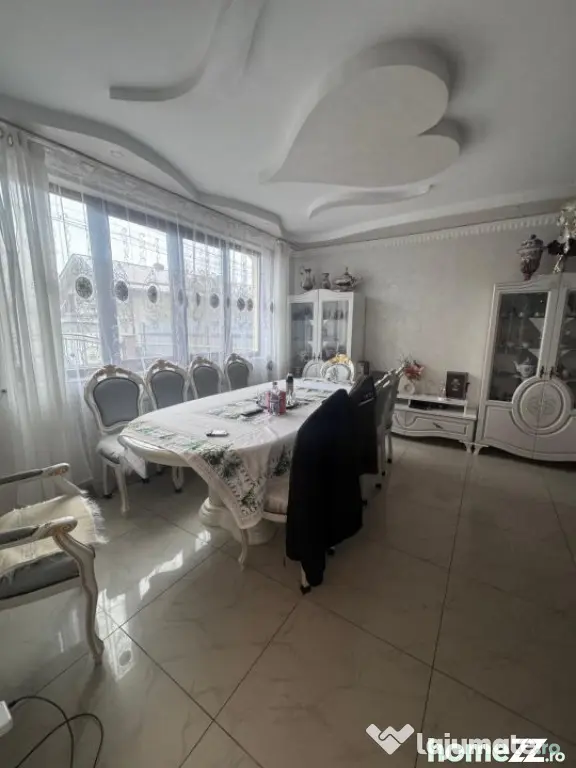 Casa utilata si mobilata, Radauti