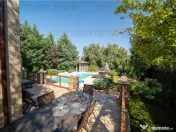 Vila de Lux cu Piscina, Acces direct la Lac si Vedere Panora 