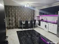 Apartament 2 camere, etajul 1, mobilat, parcare zona Stejaru