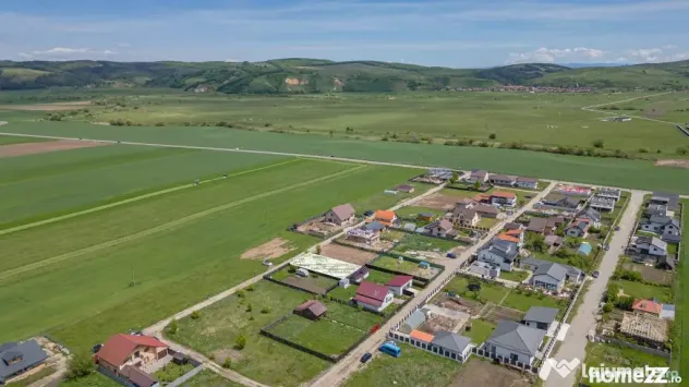 Parcelă pentru Locuință pe strada Uranus, Bod – Tere...