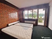 Pensiune Eselnita / 16 camere / Teren - 1448 mp / Ponton 