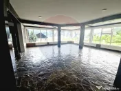 Pensiune Eselnita / 16 camere / Teren - 1448 mp / Ponton 