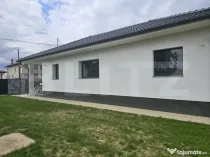 Casa 2 camere, 120 mp -7.8 ari teren . Lazuri