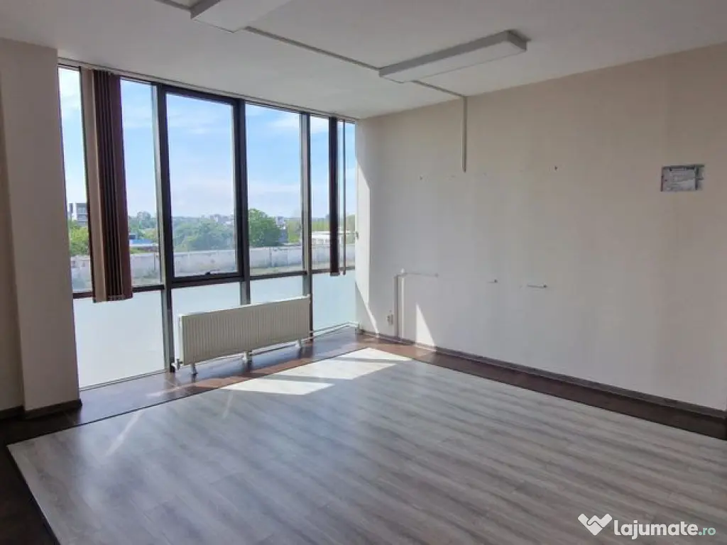 Spatiu comercial ideal activitati liberale.