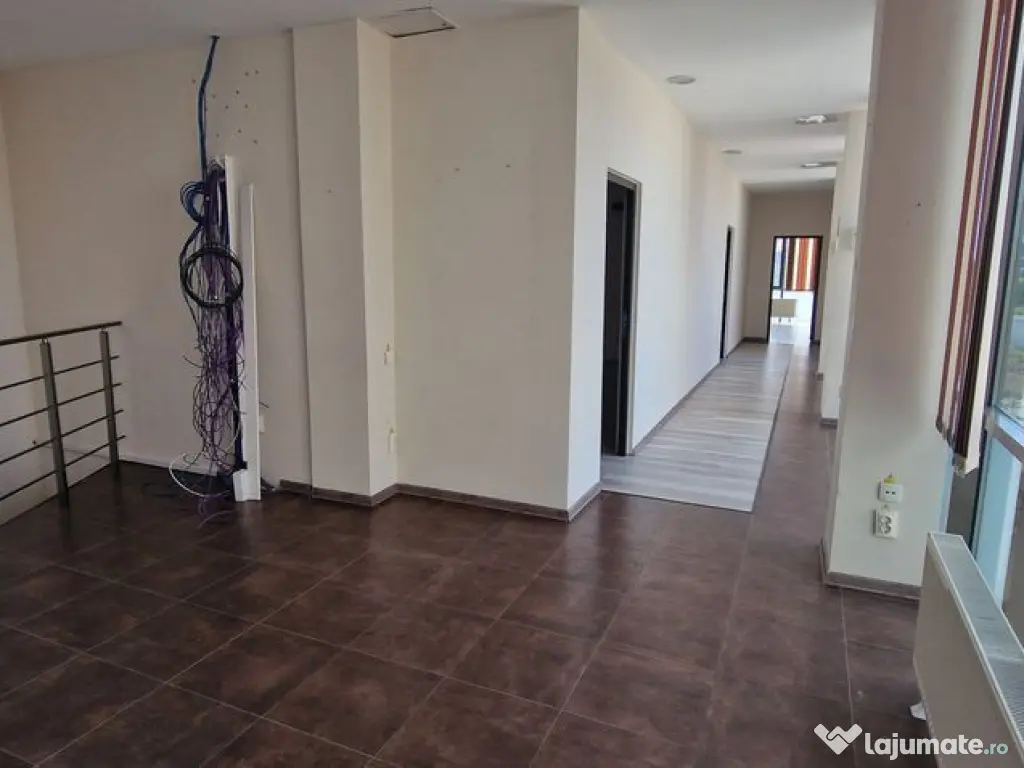 Spatiu comercial ideal activitati liberale.