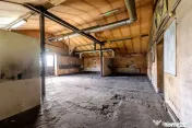 Hala industrială cu teren 10.495 mp – potențial super... 