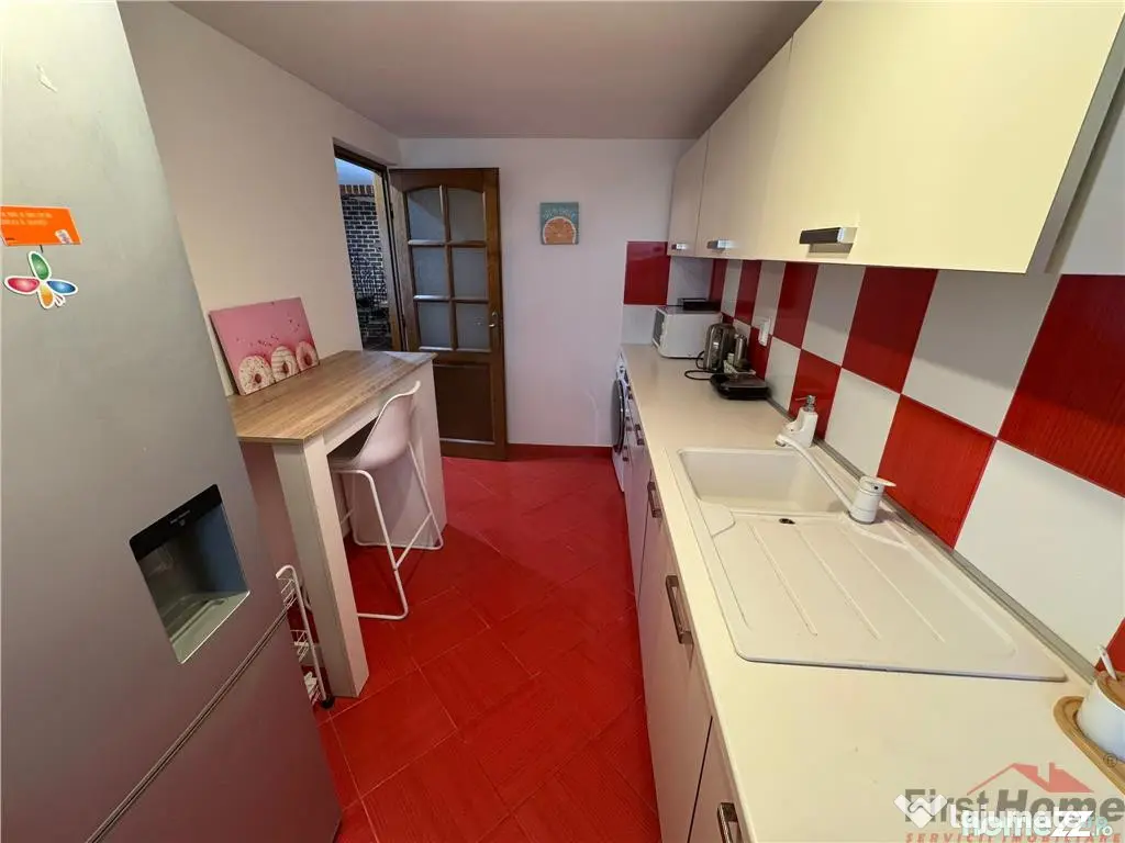 Apartament 2 camere de , etaj 3 / 3 zona Penny Obor