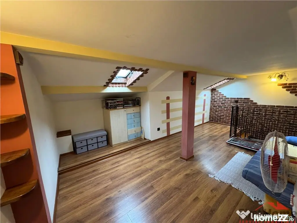 Apartament 2 camere de , etaj 3 / 3 zona Penny Obor