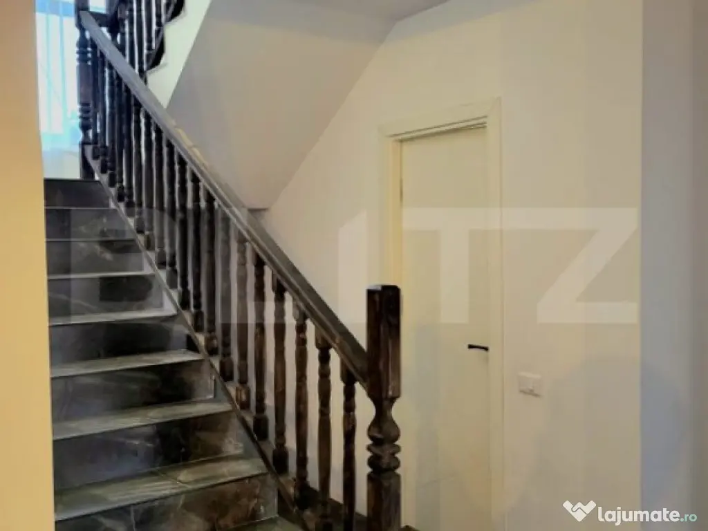 Casa de vanzare, cu 5 camere, 140 mp, zona Tomesti