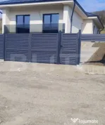 Casă de vanzare, 4 camere, 95 mp, panouri solare,teren 500