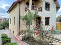 Casa premium, zona centrala, 224 mp utili s 500 mp teren