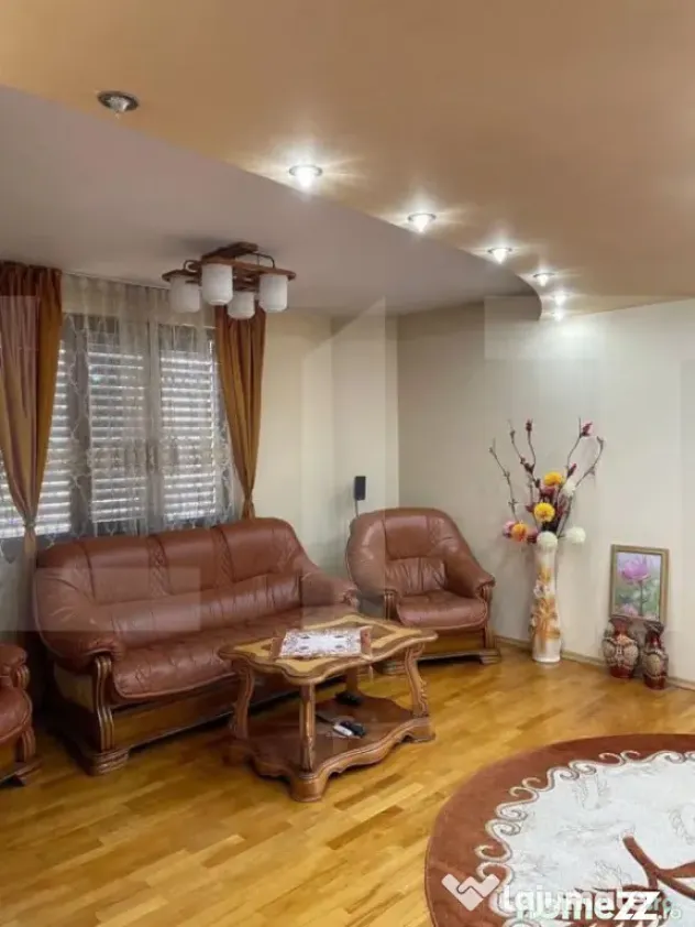 Casa premium, zona centrala, 224 mp utili s 500 mp teren