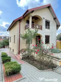 Casa premium, zona centrala, 224 mp utili s 500 mp teren