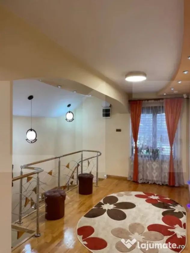 Casa premium, zona centrala, 224 mp utili s 500 mp teren