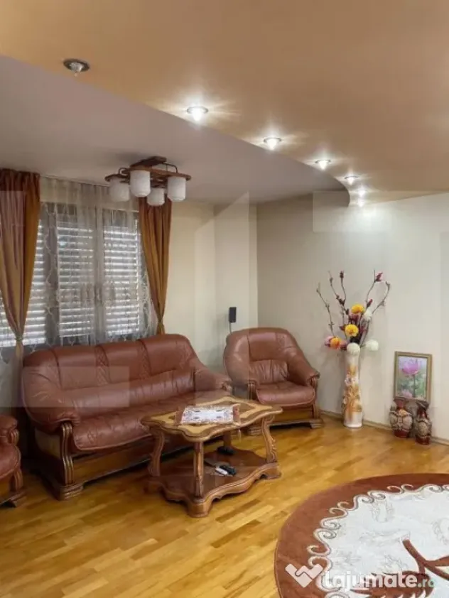 Casa premium, zona centrala, 224 mp utili s 500 mp teren