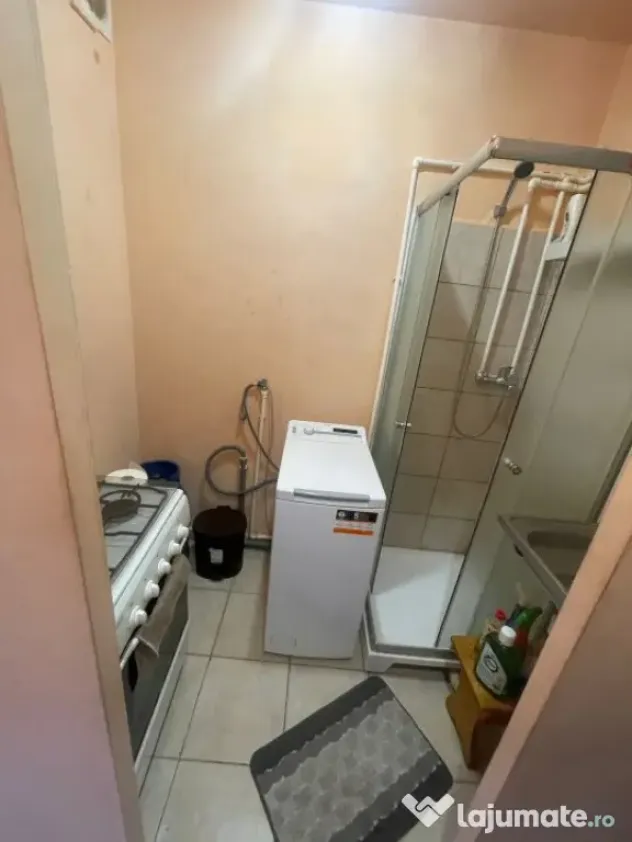 Camera de camin, de vanzare, 13,64 mp, zona Valea Rosie