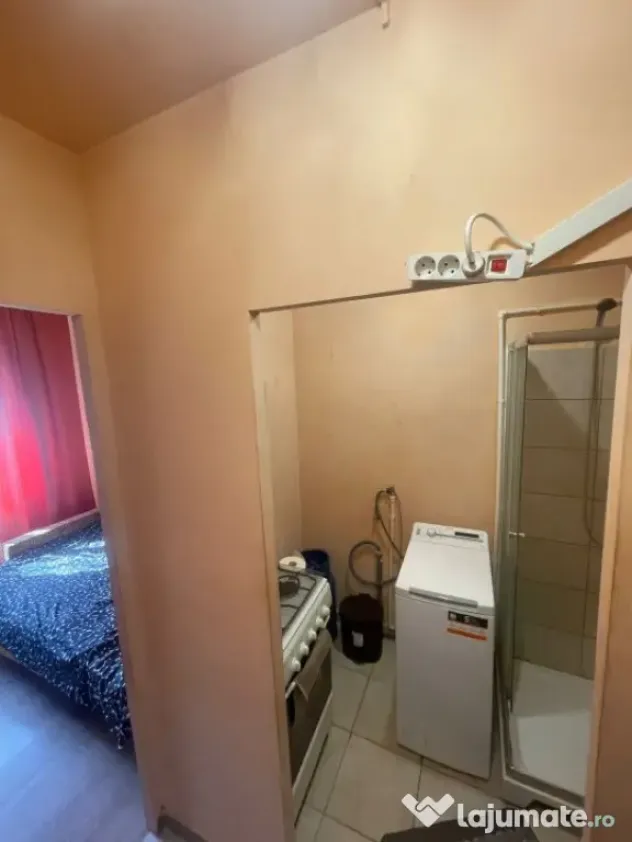 Camera de camin, de vanzare, 13,64 mp, zona Valea Rosie