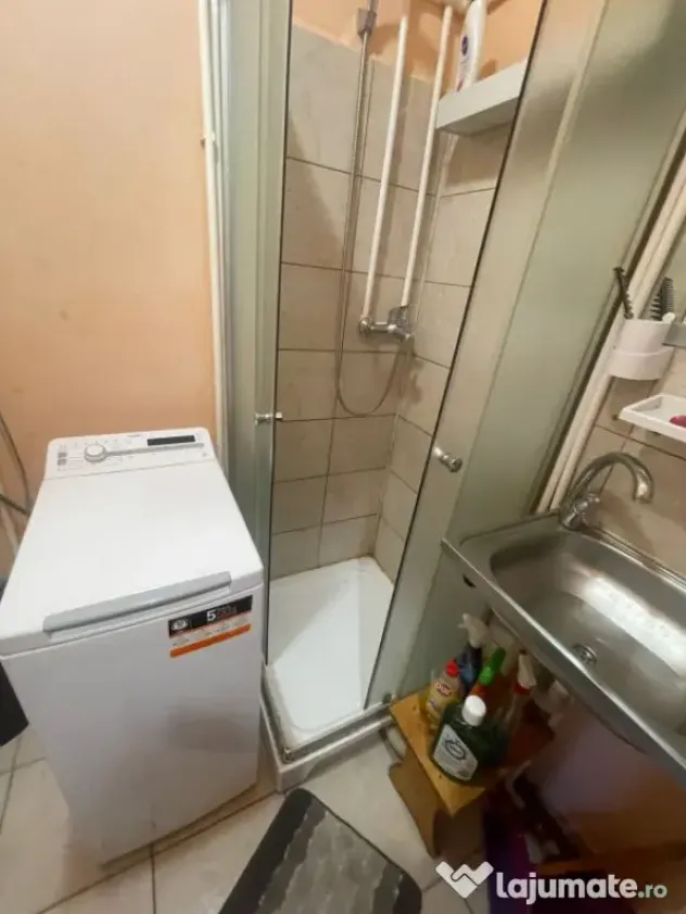 Camera de camin, de vanzare, 13,64 mp, zona Valea Rosie