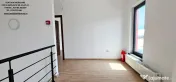 Complex imobiliar:cladire birouri, 2 hale noi si 3424 mp teren,P.Neamt 