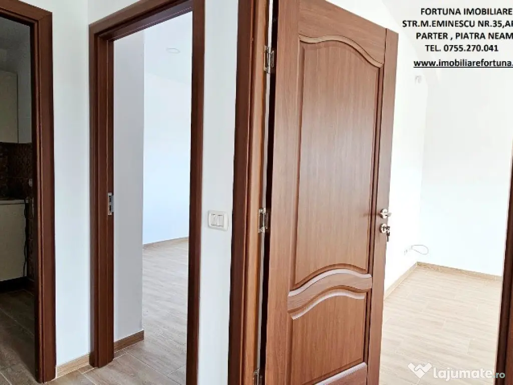 Complex imobiliar:cladire birouri, 2 hale noi si 3424 mp teren,P.Neamt