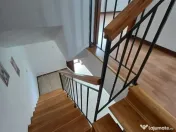 Casa insiruita, 2 dormitoare, garaj, Sanmartin. 120 000 E... 