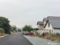 Teren de vanzare in Lazu