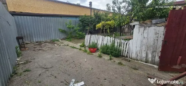 Teren de vanzare - Piata Centrala, 300 mp, toate utilitatile