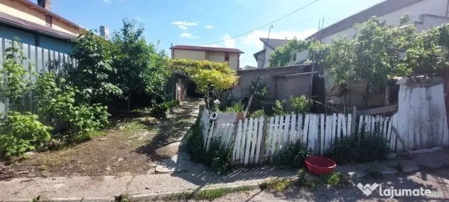 Teren de vanzare - Piata Centrala, 300 mp, toate utilitatile