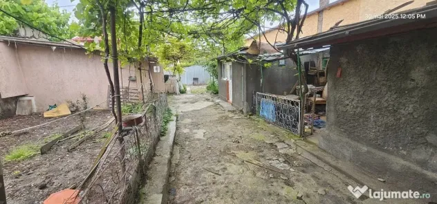 Teren de vanzare - Piata Centrala, 300 mp, toate utilitatile