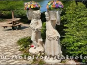 Statuete copii cu coșulețe, galben antichizat, model J3,J4. 