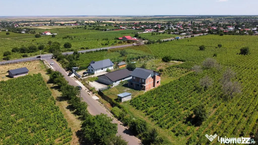 Casă sau Spatiu Dumbraveni langa DN E85