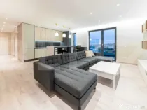 Apartament 3 camere, lux, 84 mp, zona strazii Augustin Prese