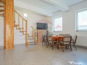 Casă falnică, curte individuală, langă Piața Unirii,... 