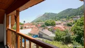 Vilă individuală, curte și garsonieră separată, Schei 
