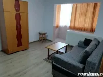 1 camera aproape de Iulius Town